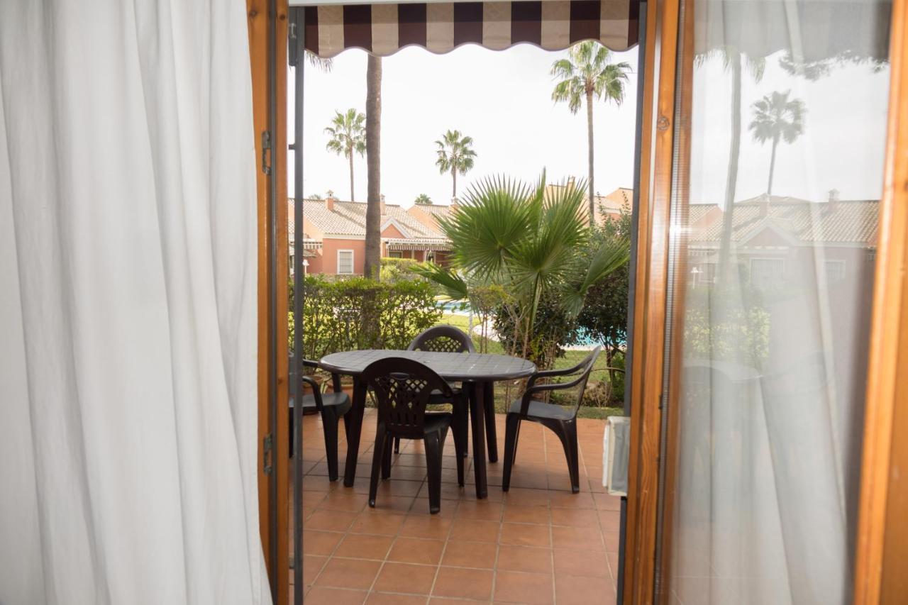 Apartamento Pink Mariposas Chiclana de la Frontera Exteriör bild