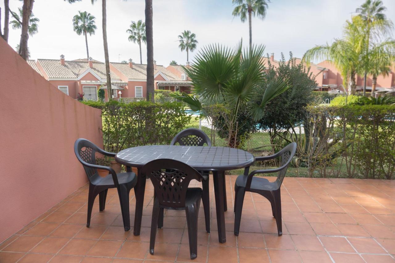 Apartamento Pink Mariposas Chiclana de la Frontera Exteriör bild