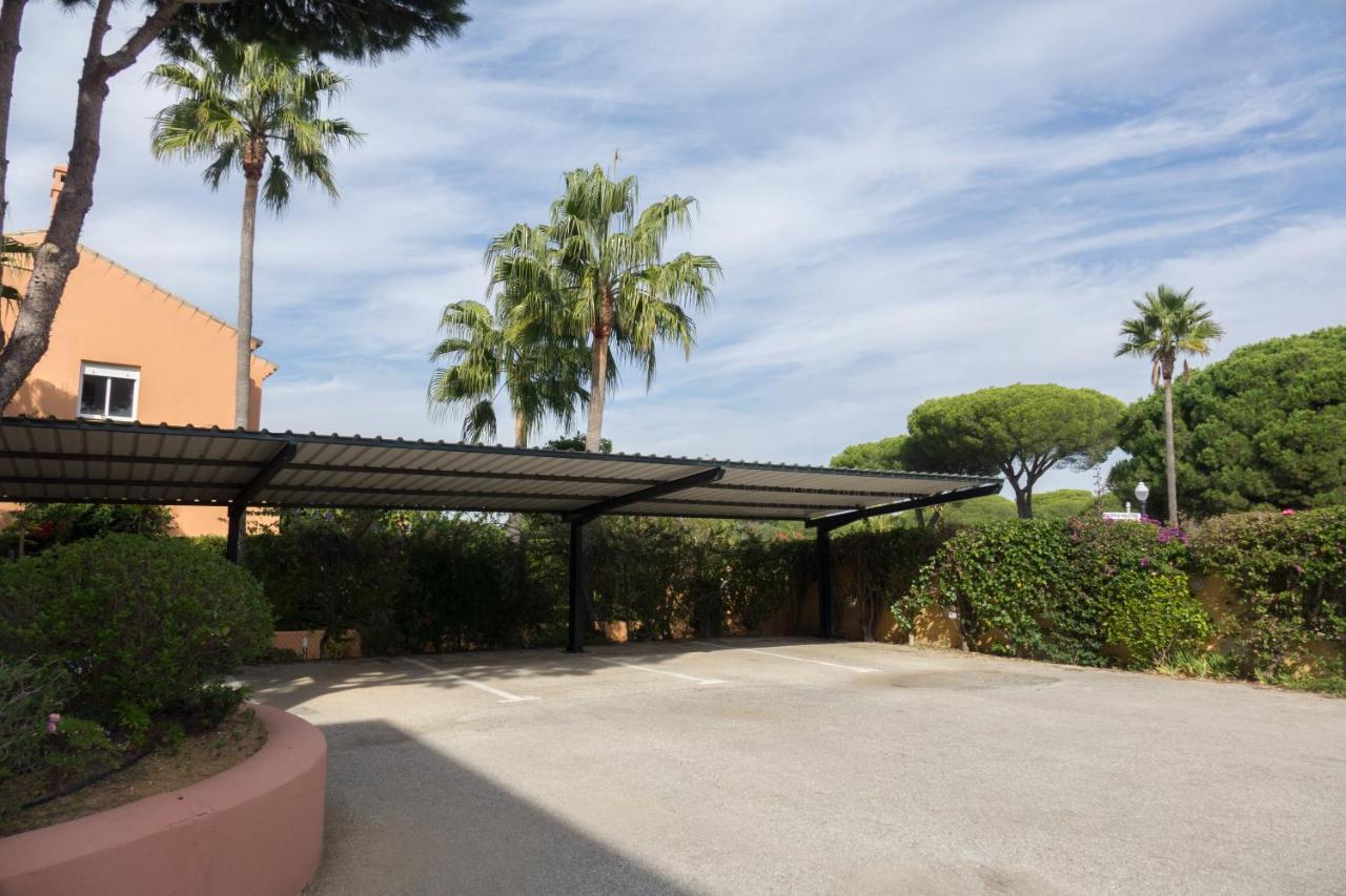 Apartamento Pink Mariposas Chiclana de la Frontera Exteriör bild