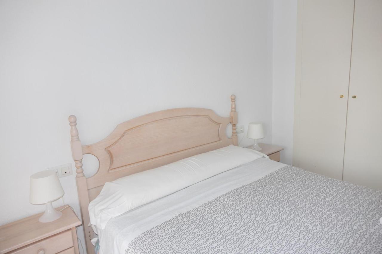 Apartamento Pink Mariposas Chiclana de la Frontera Exteriör bild
