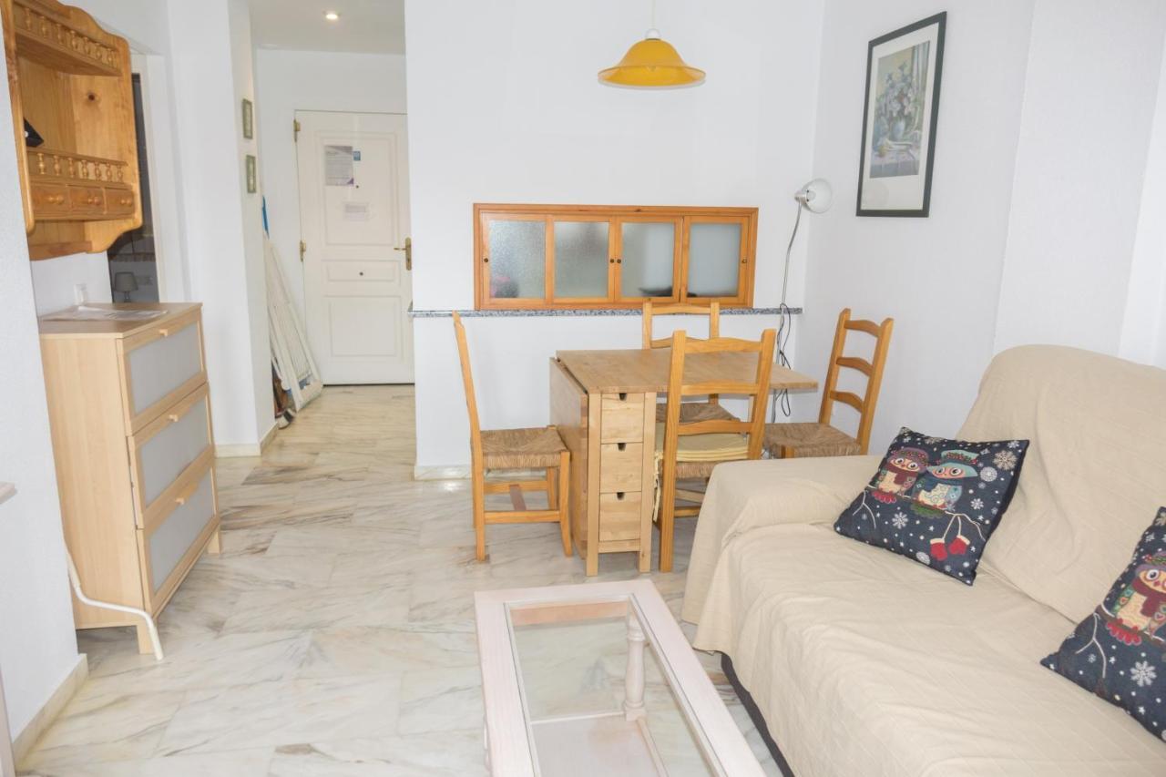 Apartamento Pink Mariposas Chiclana de la Frontera Exteriör bild