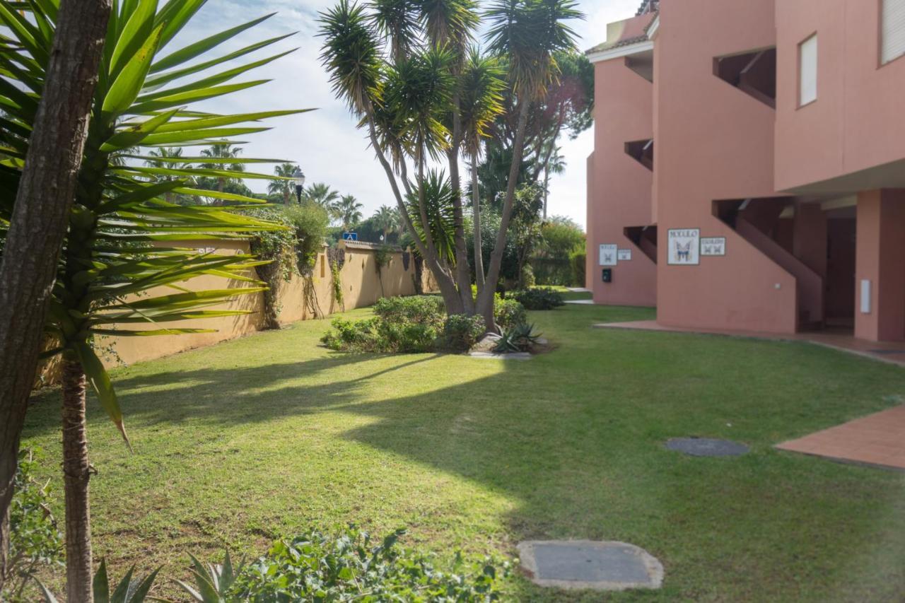 Apartamento Pink Mariposas Chiclana de la Frontera Exteriör bild